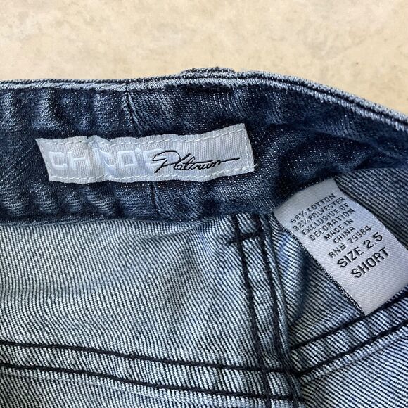CHICO'S PLATINUM DENIM 2.5 SHORT (L-14) Blue med. wash Jeans Pants - Picture 3 of 11